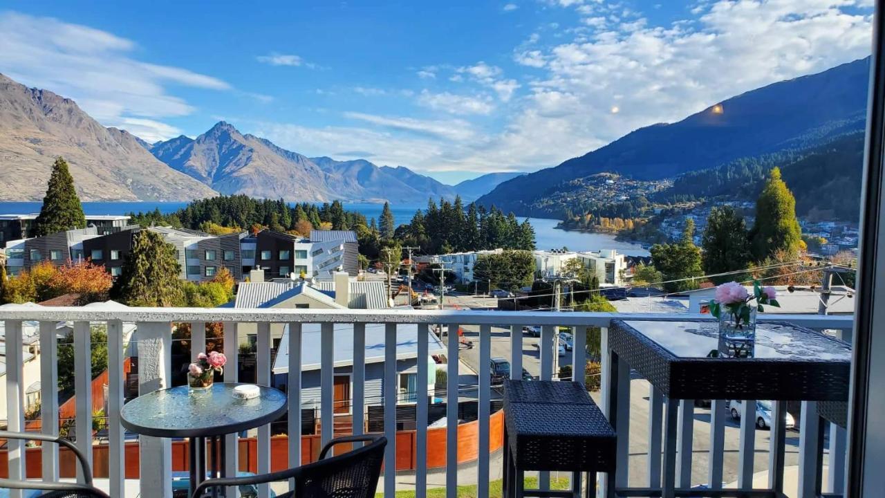 Central Lakeview Apartment With Amazing Rooftop 镇上湖景三室套房 クイーンズタウン エクステリア 写真