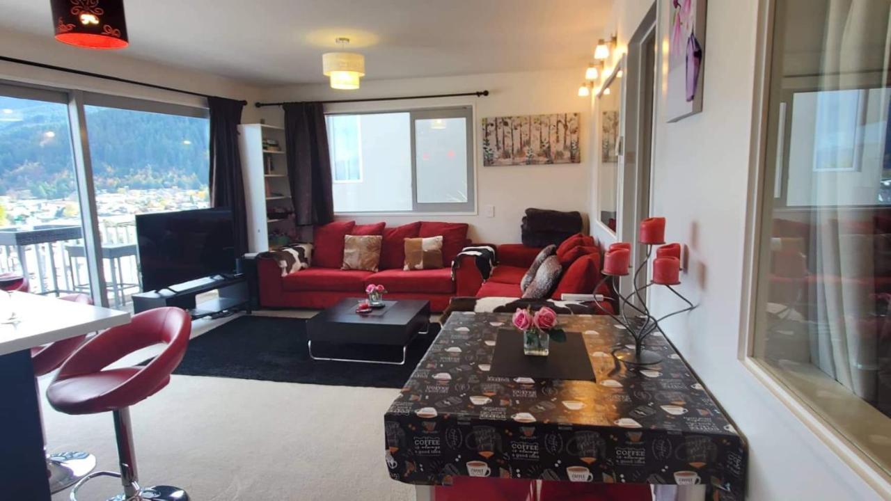 Central Lakeview Apartment With Amazing Rooftop 镇上湖景三室套房 クイーンズタウン エクステリア 写真